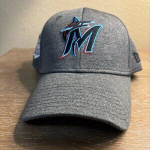 New Era Miami Marlins 9FORTY Adjustable Hat (Excellent Condition)